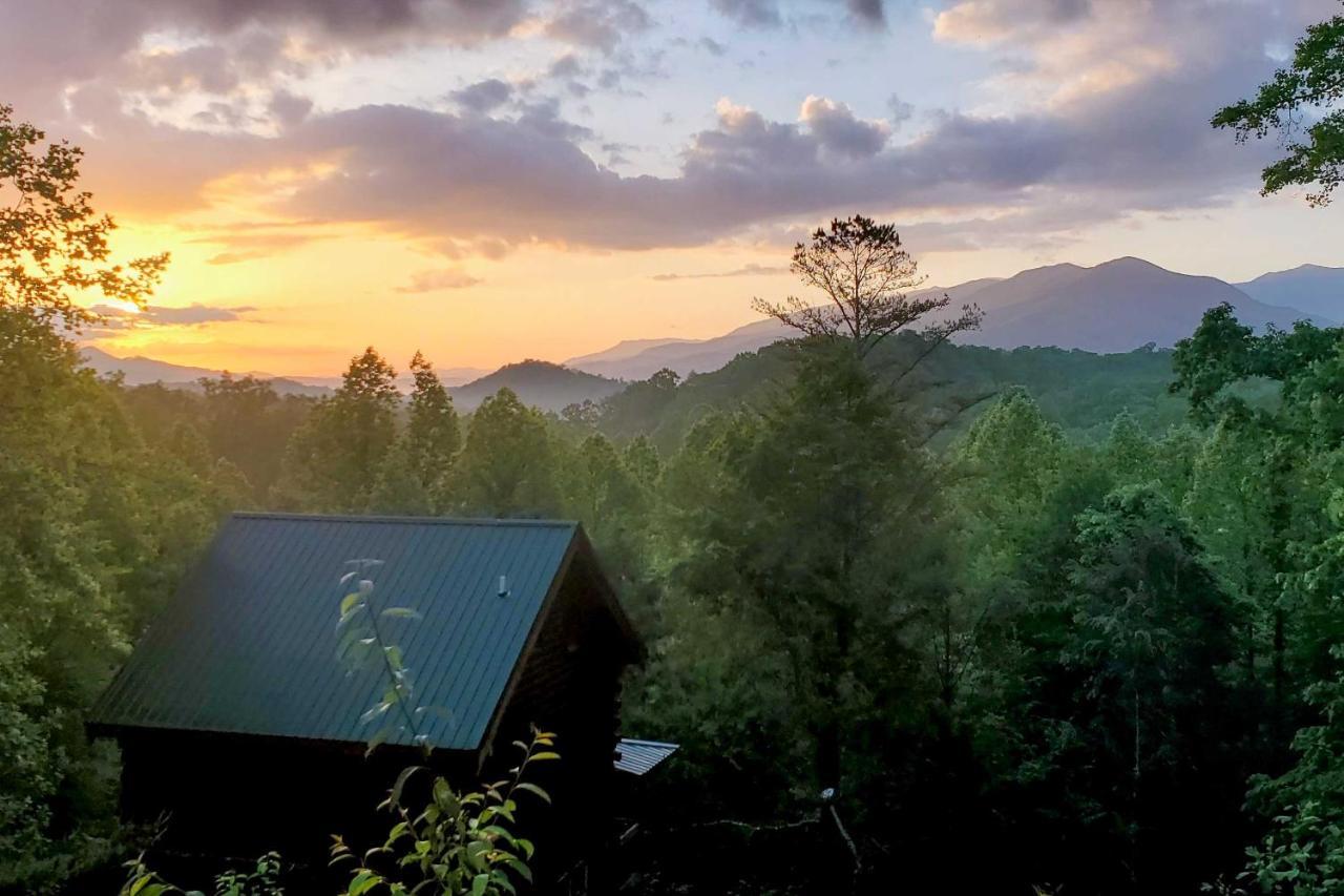 Cozy Cabin With Mountain Views Near Skylift Park! Gatlinburg Exteriör bild